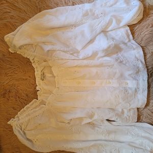 American Eagle cropped top with sleeves